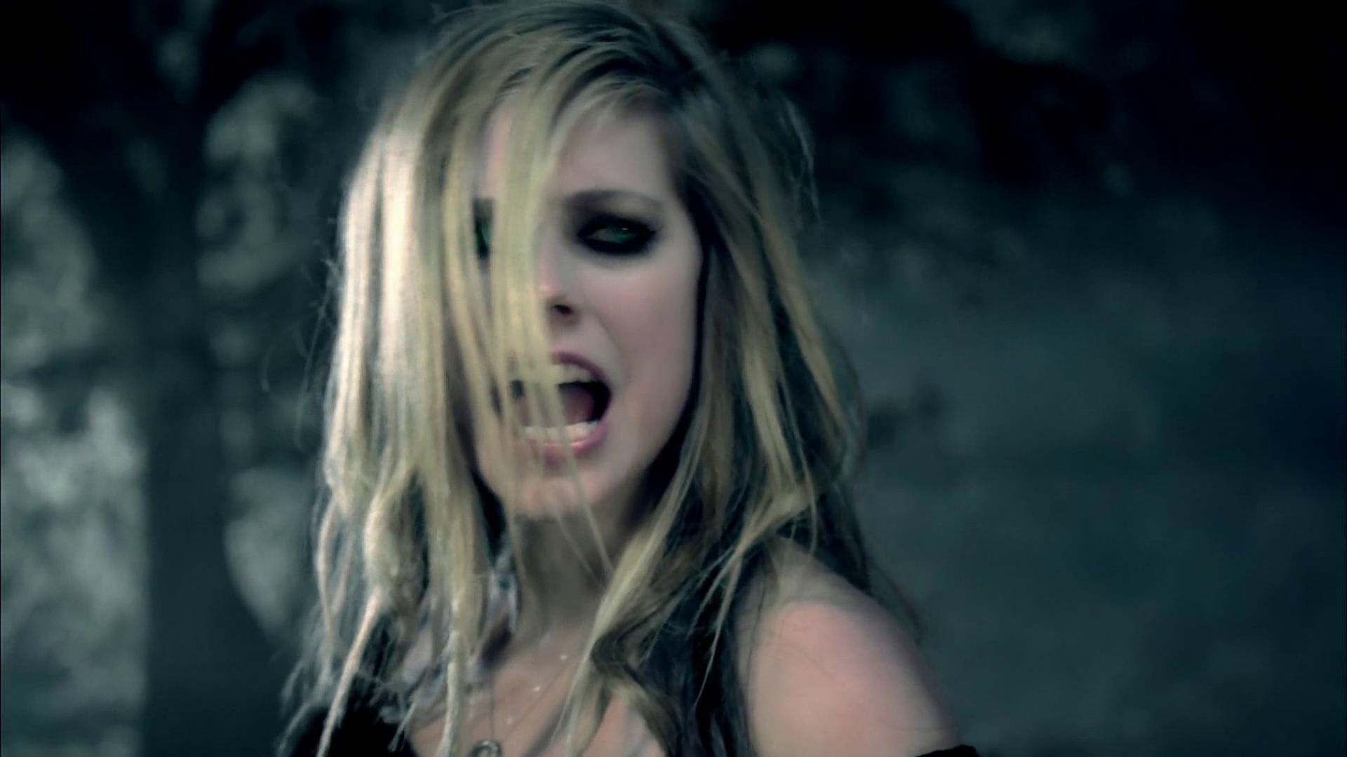 vlcsnap-2011-02-28-22h53m26s167.png