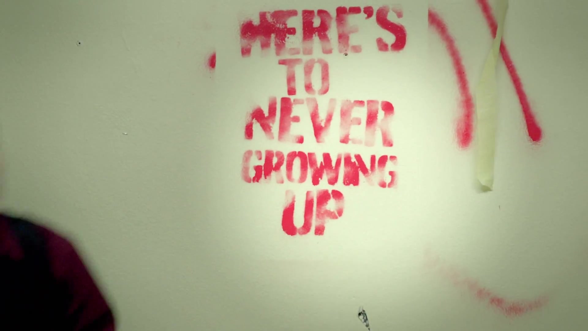 HeresToNeverGrowingUp-Avril-Rockcom_199.jpg