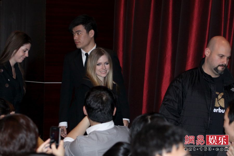 JSTV_282429.jpg