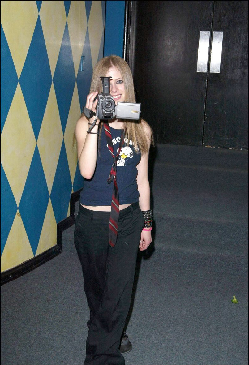 avril-lavigne-544-n17007.jpg
