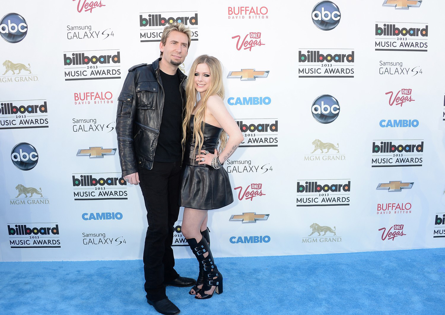 avril-lavigne-billboard-music-awards-with-chad-kroeger-01.jpg