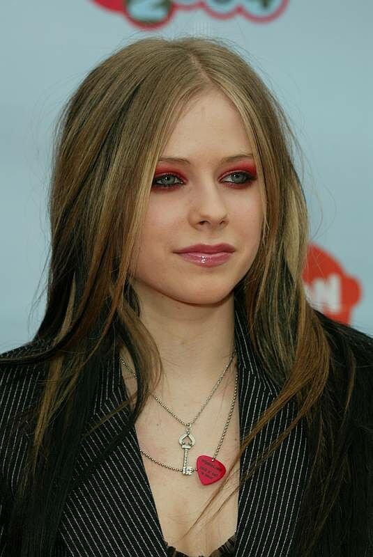 avril-lavigne-694-n14641.jpg