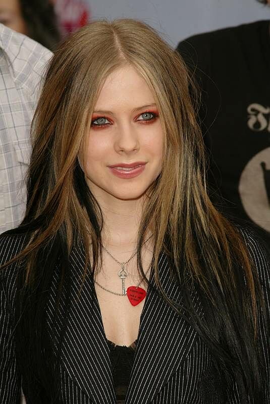 avril-lavigne-694-n14661.jpg
