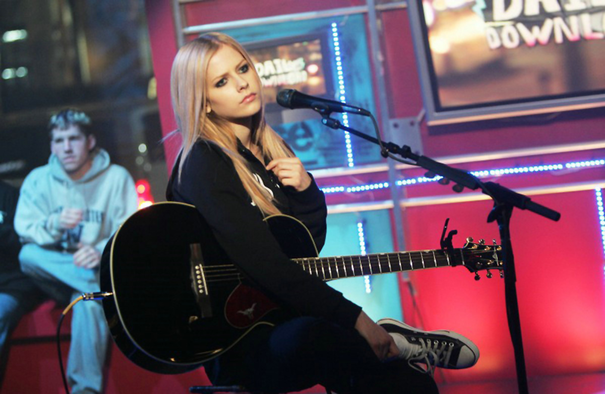 avril-lavigne-912-n23489.jpg