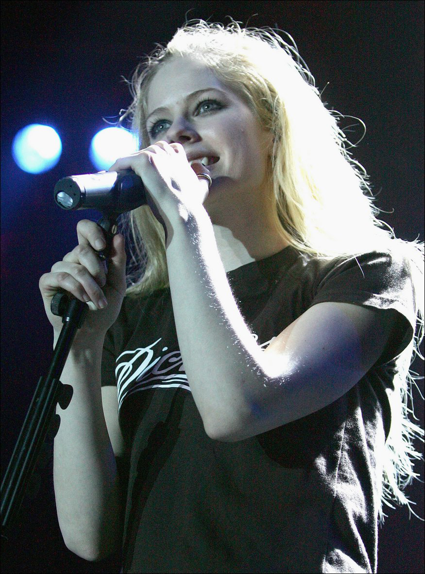 avril-lavigne-965-n25055.jpg