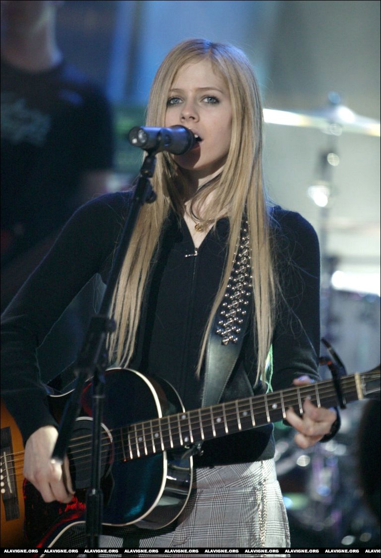 avril-lavigne-101-n23145.jpg