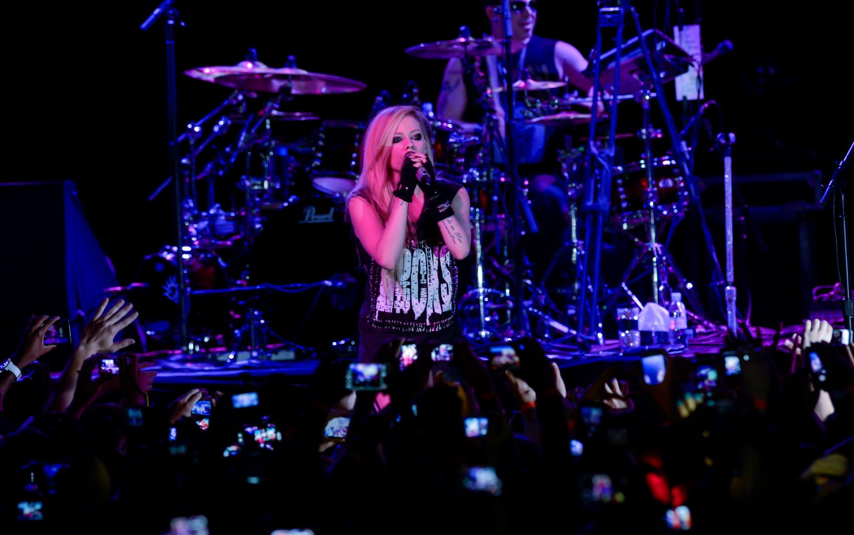 avrillavignetoursaopaulo29042014_285929.jpg