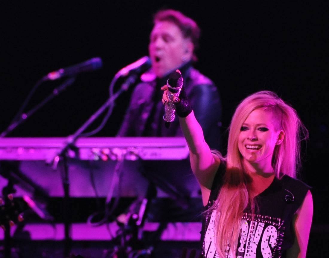 avrillavignetoursaopaulo29042014_288029.jpg