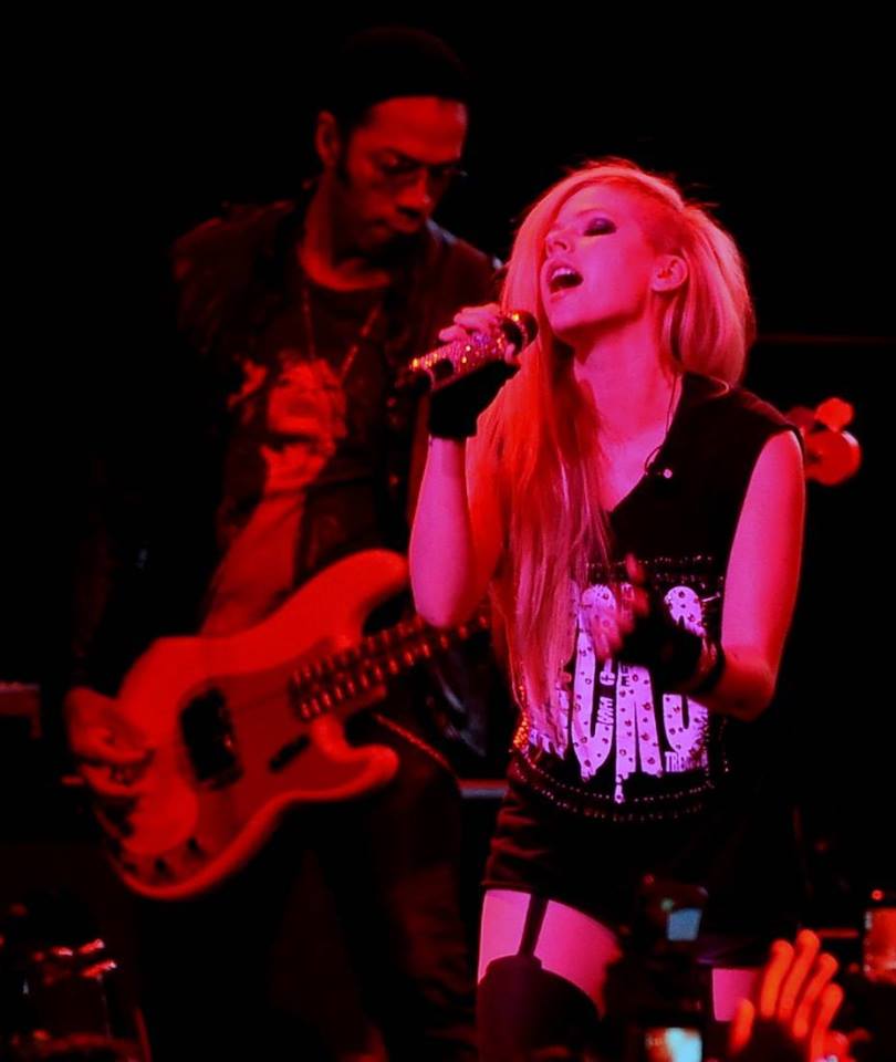 avrillavignetoursaopaulo29042014_288129.jpg