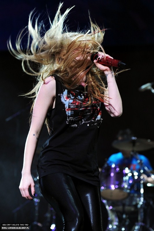 y100_281029.jpg