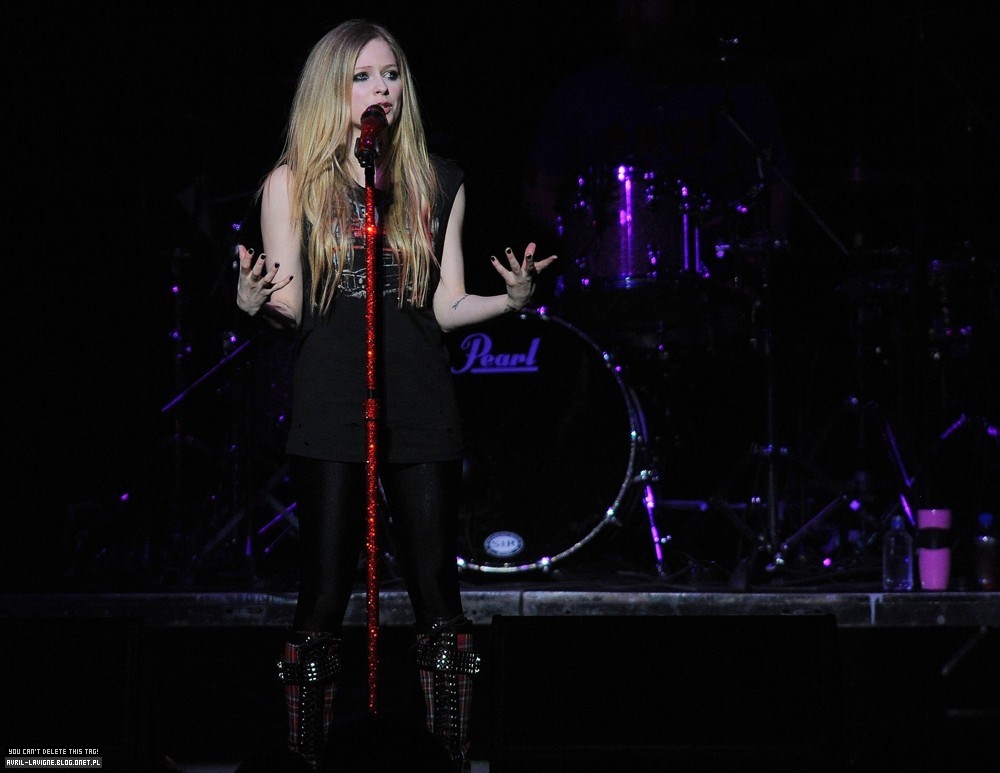 y100_282329.jpg