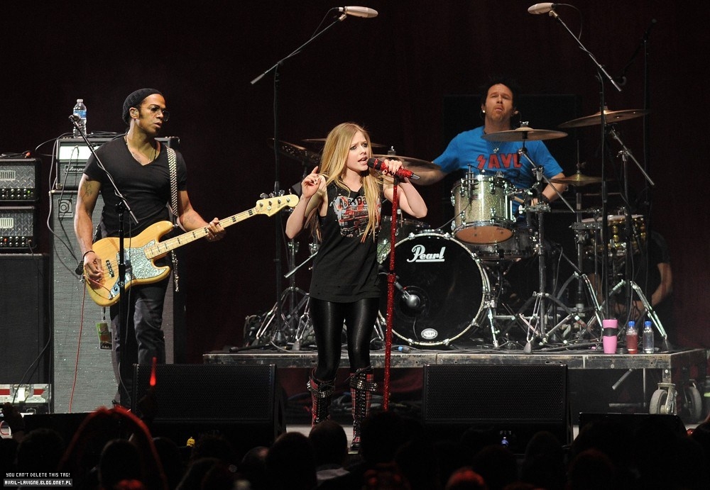 y100_283429.jpg