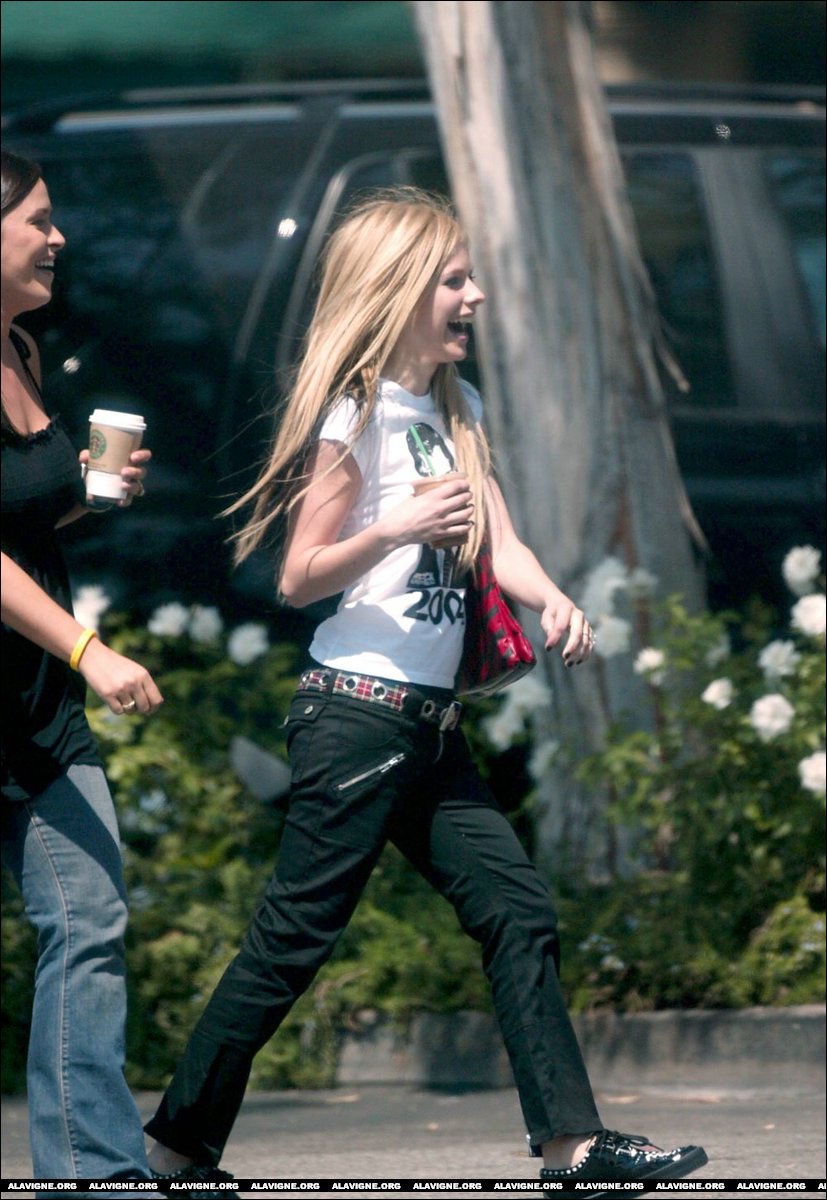 avril-lavigne-961-n22817.jpg