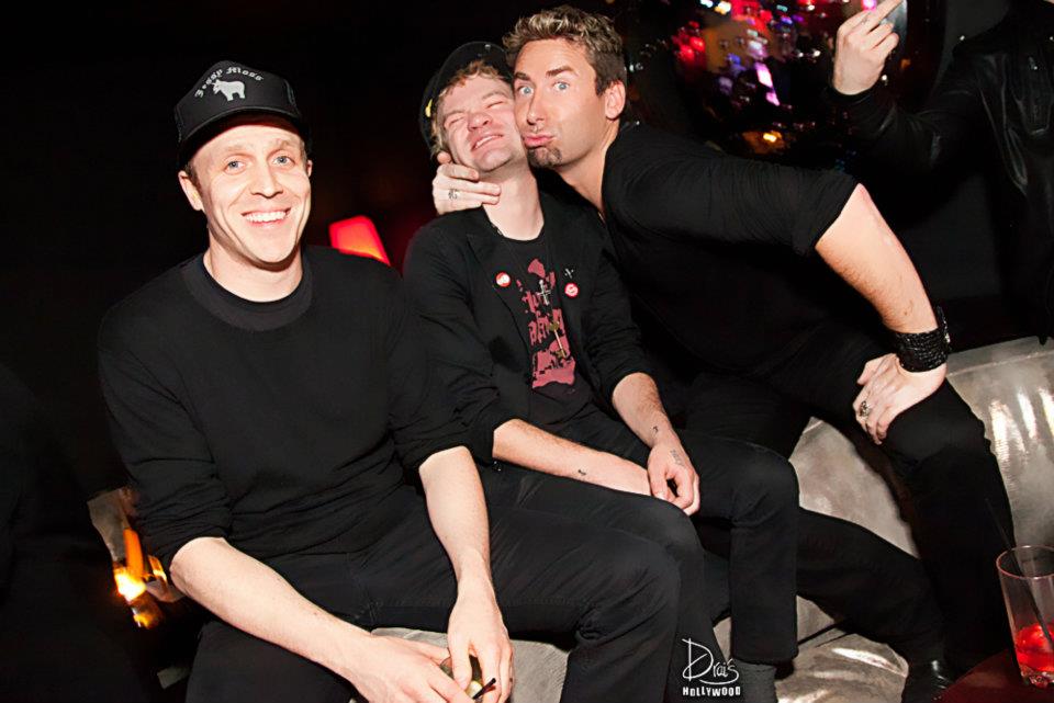 Drai's Hollywood
Steve Jocz (Stevo), Deryck Whibley y Chad Kroeger
