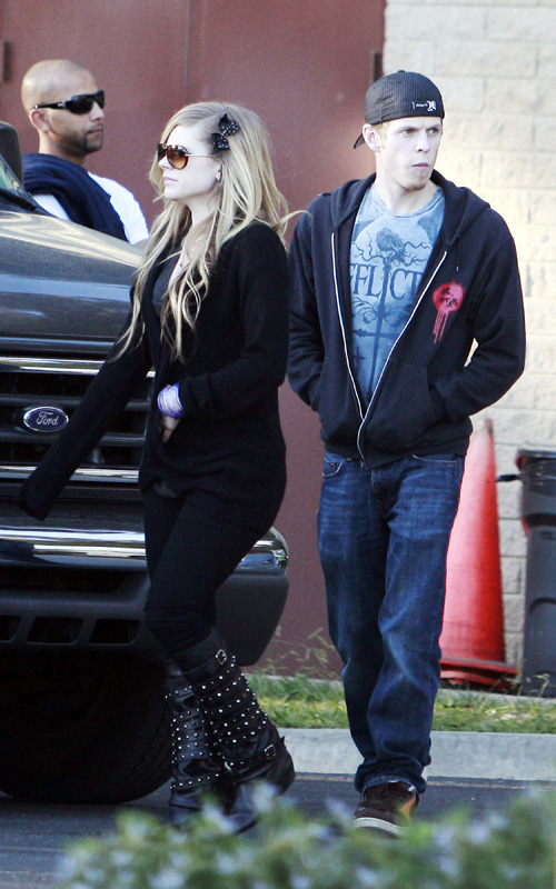 36603_Avril_647_122_135lo.jpg
