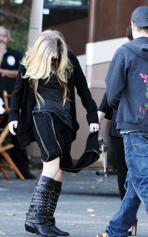 36606_Avril_328_122_148lo.jpg