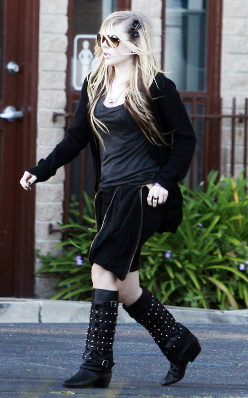 37133_Avril_793_122_338lo.jpg