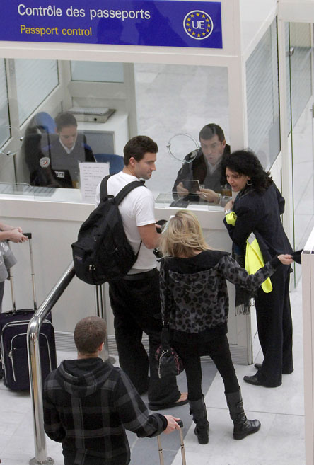 NiceAirport_(13).JPG