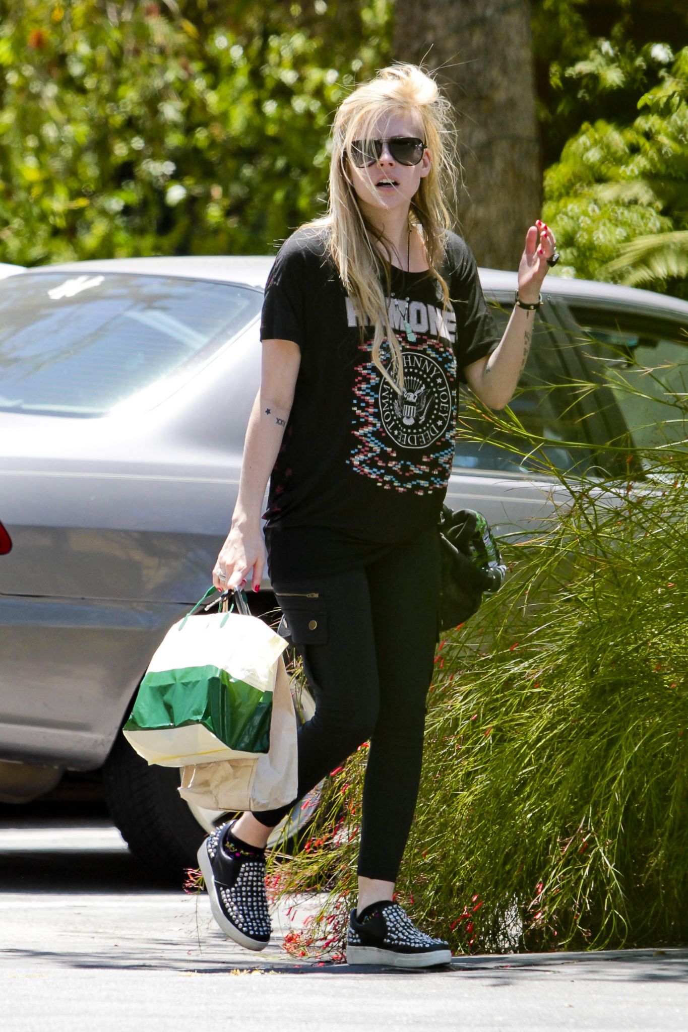 014.jpg